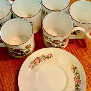 Wedgewood bone china 6 cups. Kutani Crane design. Made in England